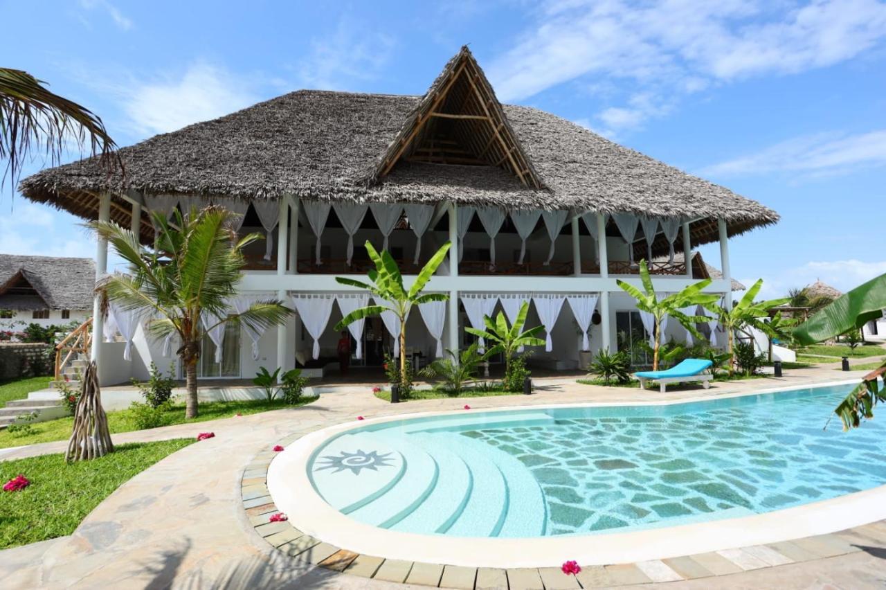 Rafiki Jua Resort วาตามู ภายนอก รูปภาพ