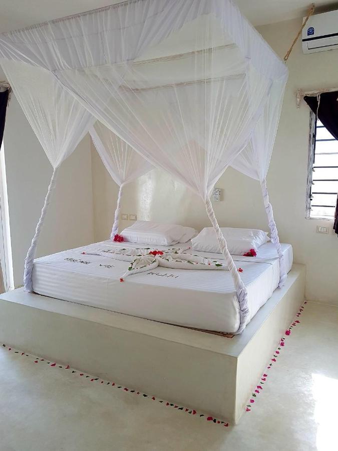 Rafiki Jua Resort วาตามู ภายนอก รูปภาพ