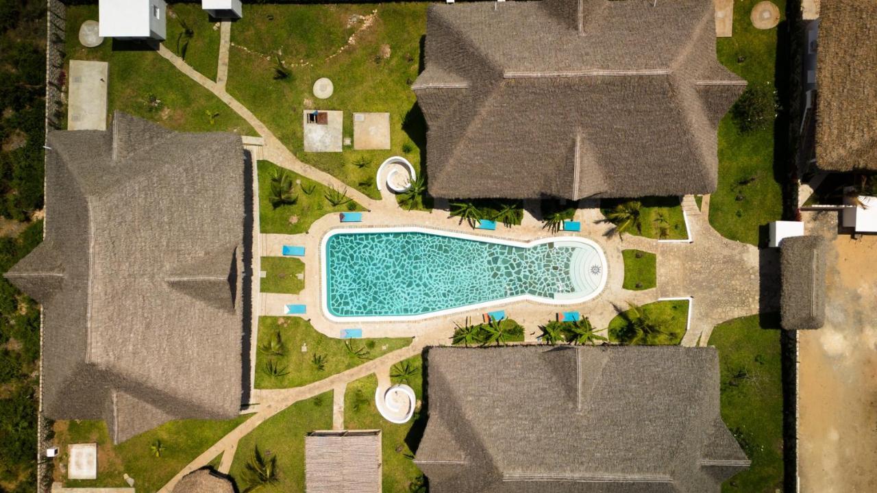 Rafiki Jua Resort วาตามู ภายนอก รูปภาพ