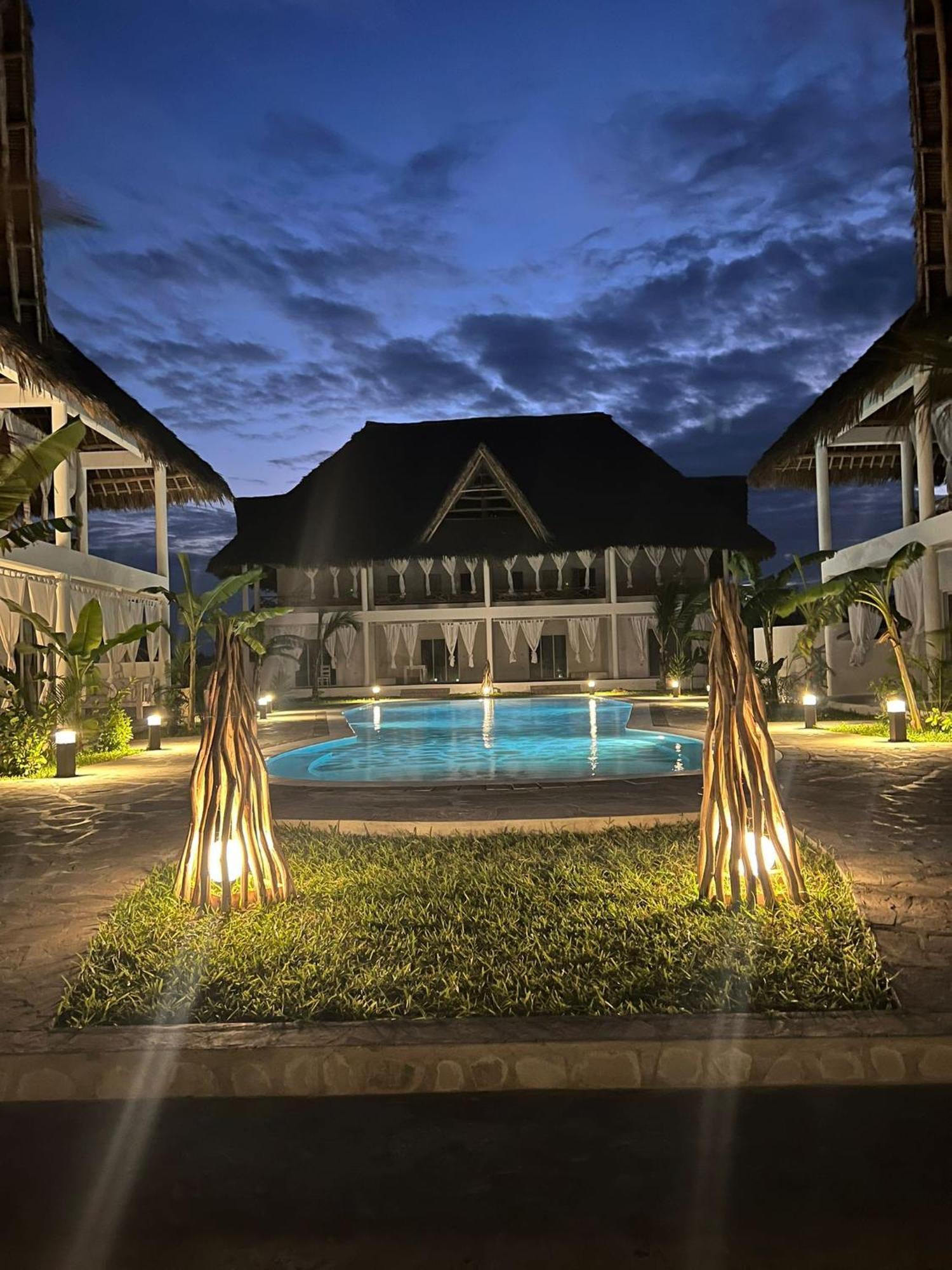 Rafiki Jua Resort วาตามู ภายนอก รูปภาพ